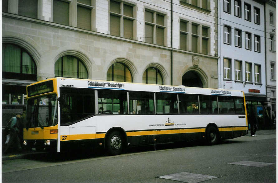 (093'317) - VBSH Schaffhausen - Nr. 27/SH 38'027 - Mercedes am 22. Mrz 2007 beim Bahnhof Schaffhausen