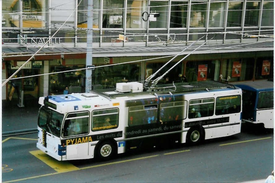 (093'703) - TL Lausanne - Nr. 728 - FBW/Hess Trolleybus am 7. April 2007 in Lausanne, Rue Neuve