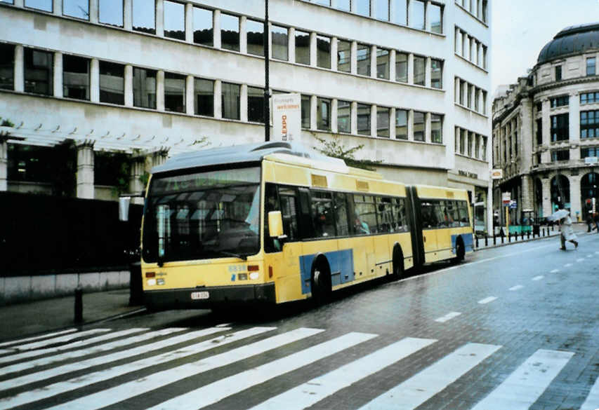 (099'234) - STIB Bruxelles - Nr. 8838/CIA-234 - Van Hool am 26. September 2007 in Bruxelles, Centraal