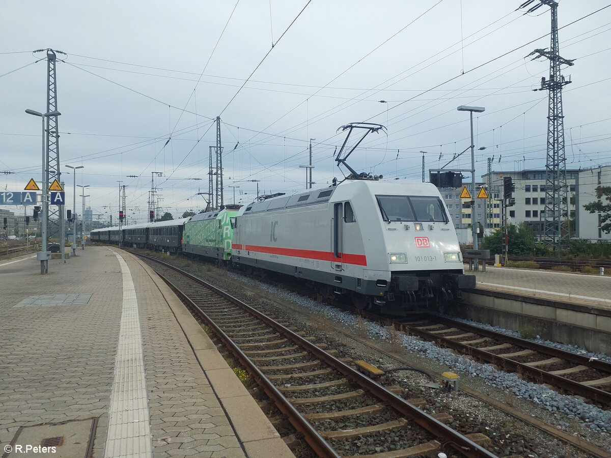 101 113 und 101 005-7 mit dem VSOE in Nürnberg HBF. 19.10.23