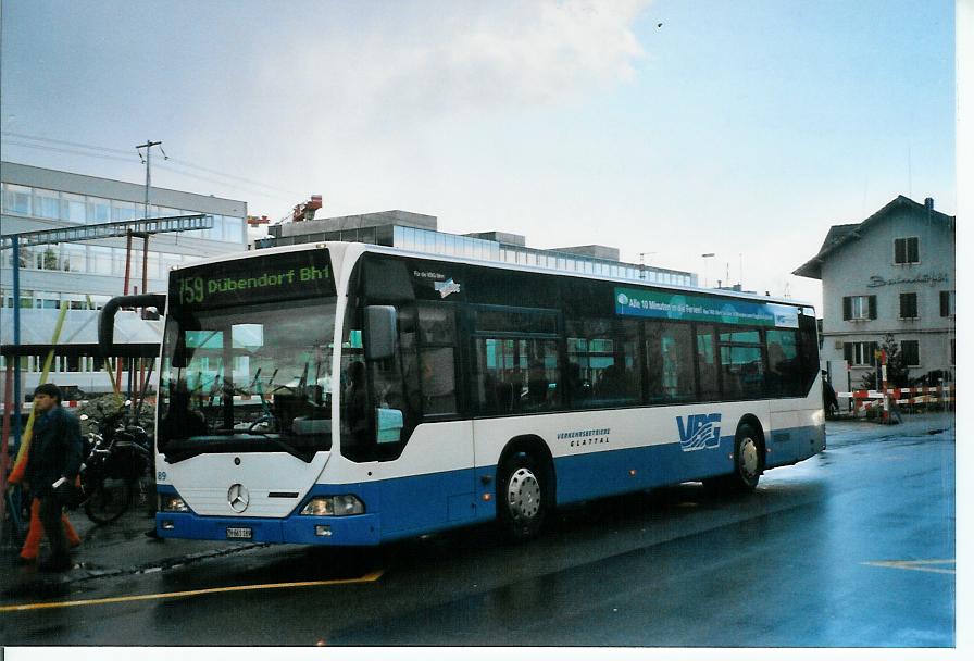 (103'430) - Welti-Furrer, Zrich - Nr. 89/ZH 661'189 - Mercedes am 7. Januar 2008 beim Bahnhof Wallisellen