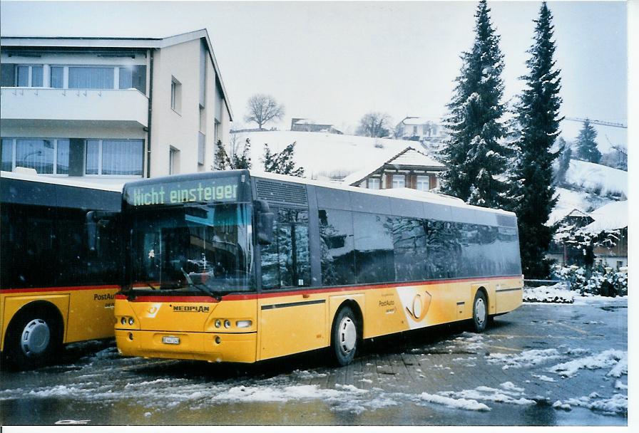 (103'829) - Engeloch, Riggisberg - Nr. 9/BE 447'240 - Neoplan am 2. Februar 2008 in Riggisberg, Post