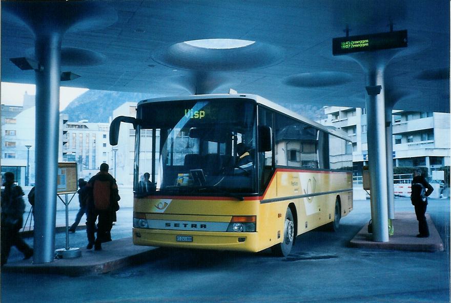 (104'304) - Autotour, Visp - VS 245'888 - Setra am 17. Februar 2008 beim Bahnhof Visp