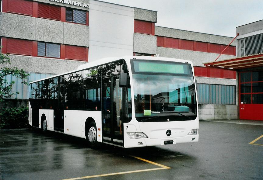 (108'724) - ??? - Mercedes am 6. Juli 2008 in Kloten, EvoBus