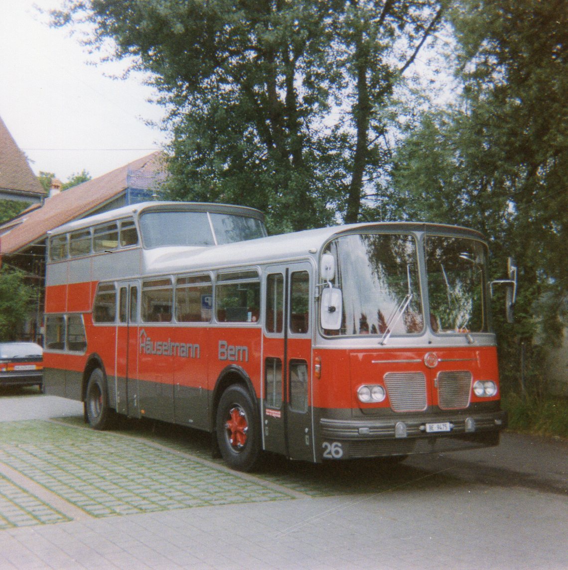 (11-04) - Aus dem Archiv: Huselmann, Bern - Nr. 26/BE 9475 - FBW/Vetter-R&J Anderthalbdecker (ex AFA Adelboden Nr. 9) am 23. Juli 1994 in Thun, Scherzligen/Schadau