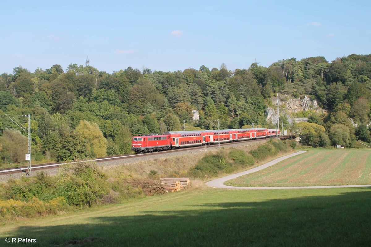 111 056-8 hat den Esslinger Tunnel als RB 59089 München - Nürnberg verlassen. 24.09.16