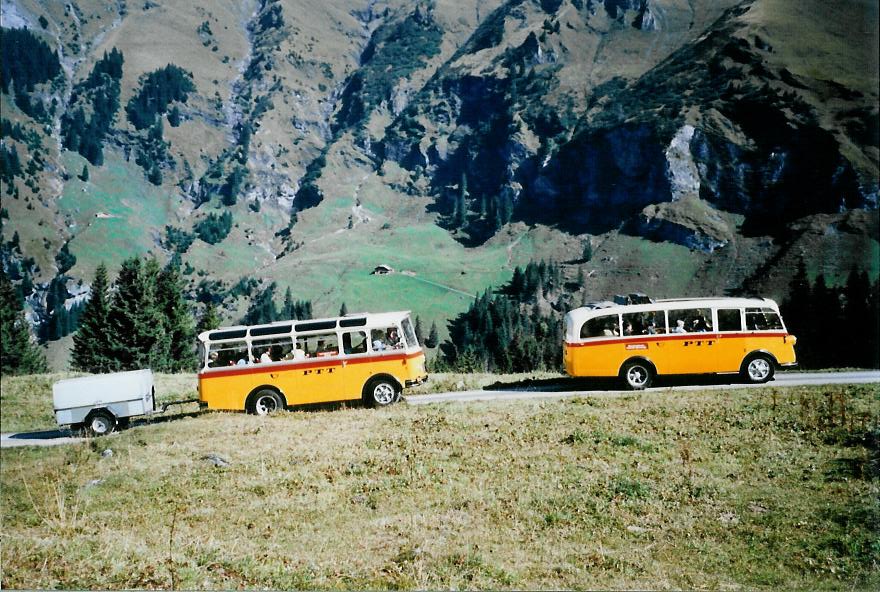 (111'126) - Schmid, Thrishaus - Nr. 9/BE 26'105 - Saurer/R&J (ex Geiger, Adelboden Nr. 9) + Nr. 3/BE 26'760 - Saurer/Gangloff (ex Geiger, Adelboden Nr. 3) am 27. September 2008 in Kiental, Bundalp