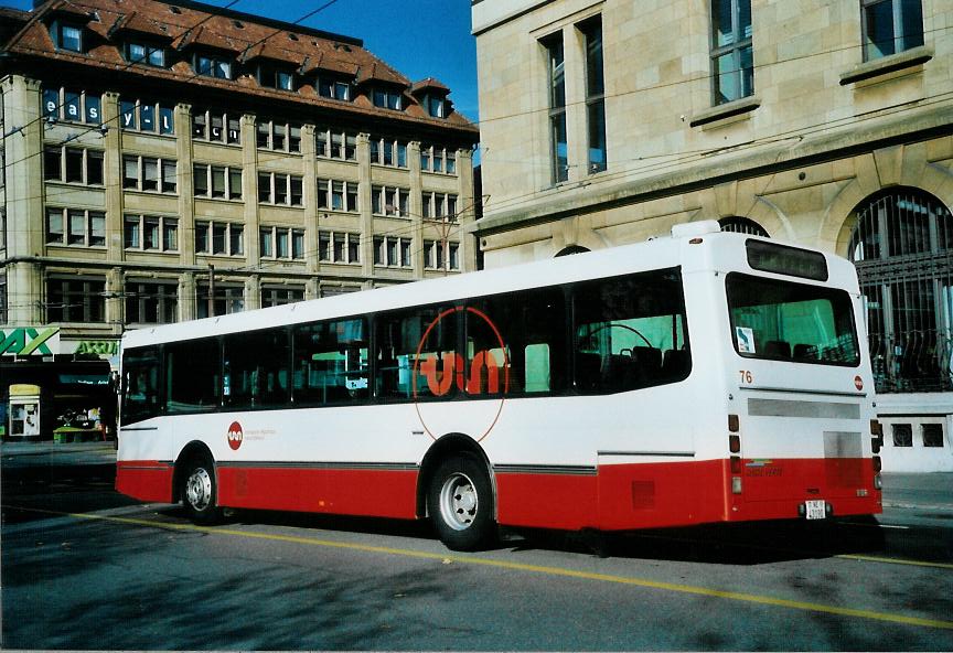 (112'019) - VR La Chaux-de-Fonds - Nr. 76/NE 43'190 - Volvo/Lauber am 10. November 2008 beim Bahnhof La Chaux-de-Fonds