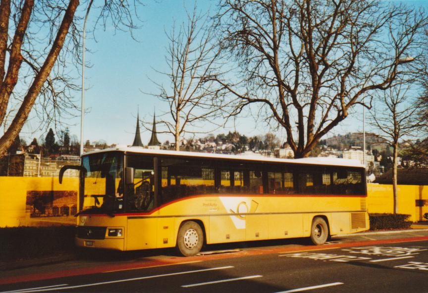 (113'423) - Bucheli, Kriens - Nr. 26/LU 15'559 - Mercedes am 26. Dezember 2008 beim Bahnhof Luzern