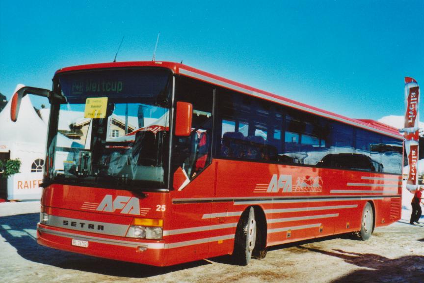 (113'823) - AFA Adelboden - Nr. 25/BE 26'702 - Setra (ex Nr. 12) am 11. Januar 2009 in Adelboden, Weltcup