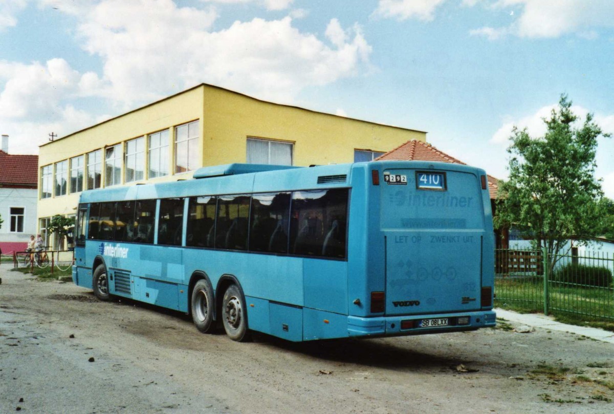 (116'603) - ??? - SB 08 LXX - Den Oudsten/Volvo (ex Interliner, Holland Nr. 812) am 25. Mai 2009 in Bazna