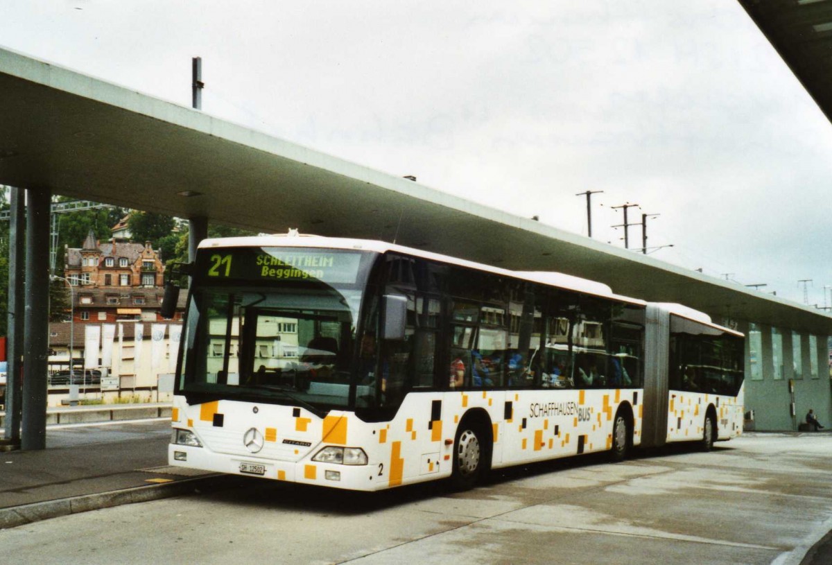 (117'220) - SB Schaffhausen - Nr. 2/SH 12'502 - Mercedes am 6. Juni 2009 beim Bahnhof Schaffhausen