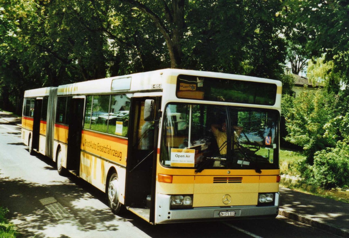 (118'929) - Moser, Flaach - Nr. 32/ZH 171'311 - Mercedes (ex STI Thun Nr. 65) am 10. Juli 2009 in Frauenfeld, Open-Air