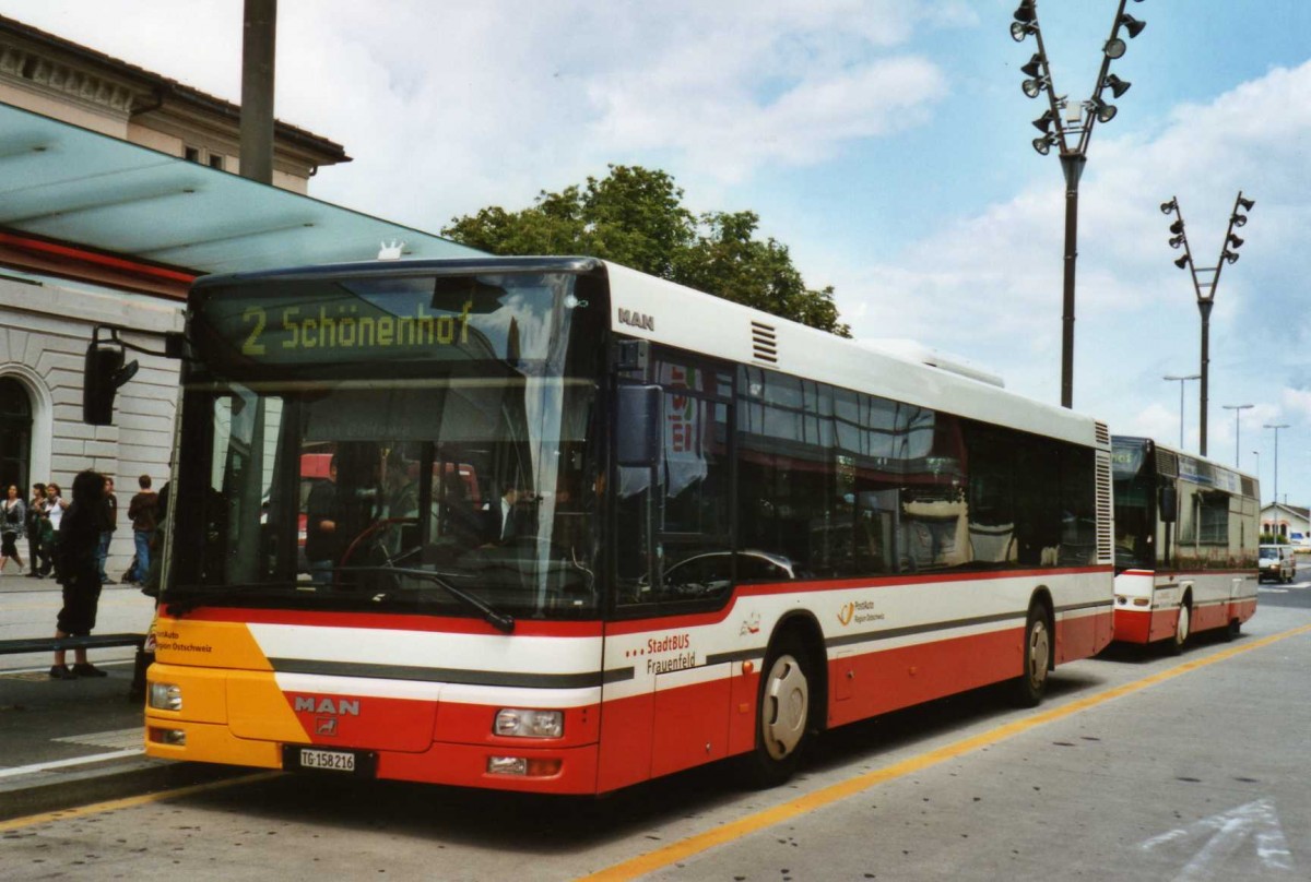 (119'007) - PostAuto Ostschweiz - Nr. 16/TG 158'216 - MAN am 10. Juli 2009 beim Bahnhof Frauenfeld