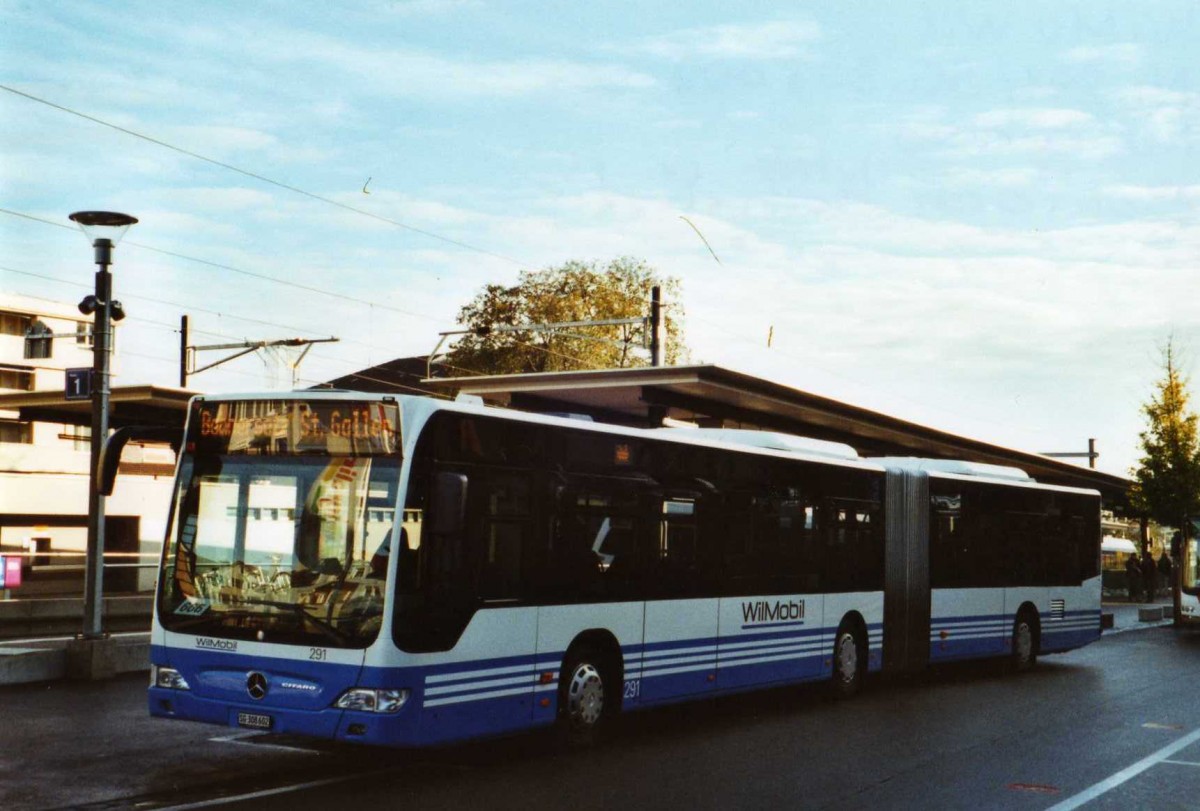 (121'633) - WilMobil, Wil - Nr. 291/SG 308'602 - Mercedes am 24. Oktober 2009 beim Bahnhof Goldach