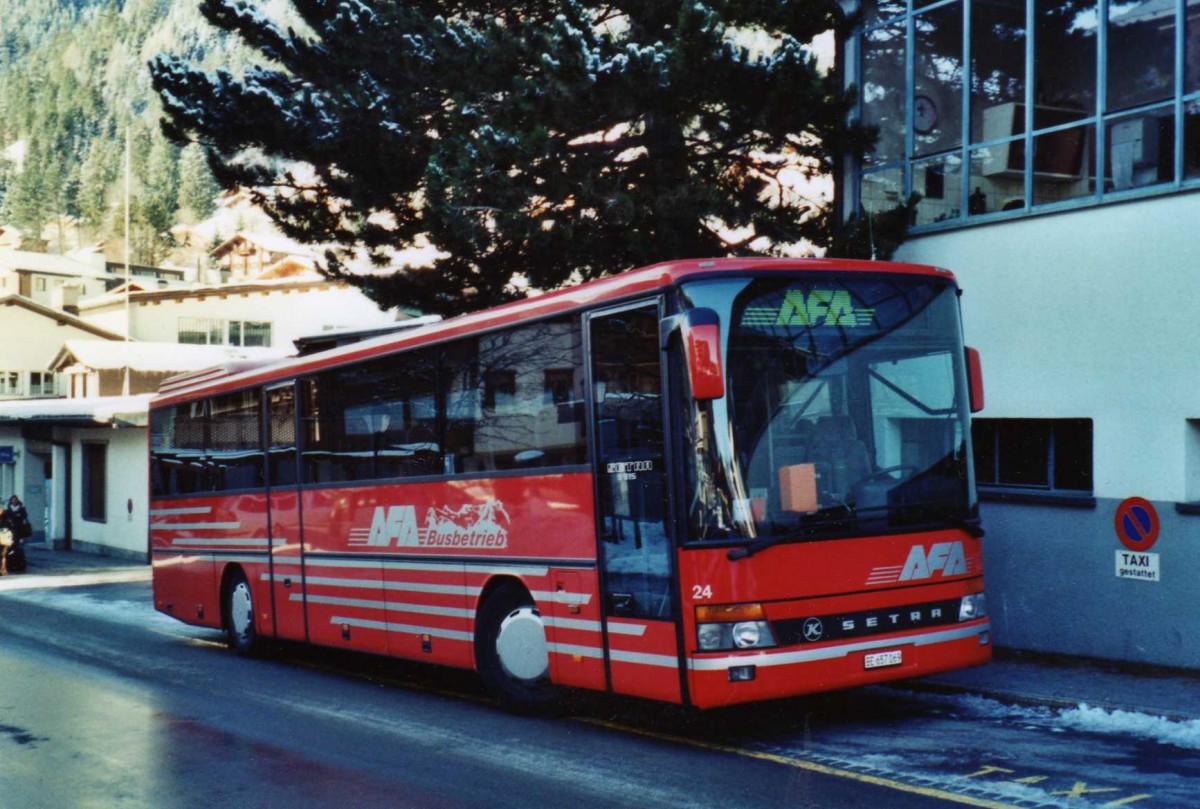 (122'607) - AFA Adelboden - Nr. 24/BE 657'069 - Setra (ex Nr. 11) am 9. Dezember 2009 beim Autobahnhof Adelboden