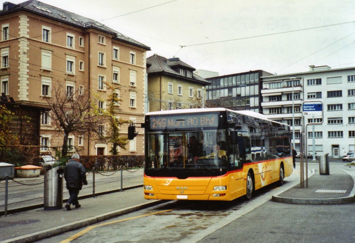 (123'006) - Stutz, Jonen - Nr. 232/AG 6752 - MAN am 13. Dezember 2009 beim Bahnhof Zrich-Wiedikon