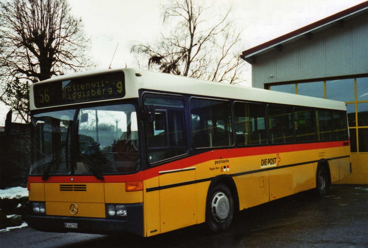 (123'211) - Engeloch, Riggisberg - Nr. 2/BE 447'210 - Mercedes/R&J (ex P 25'366) am 22. Dezember 2009 in Riggisberg, Garage