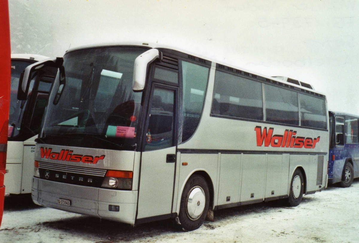 (123'828) - Walliser, Aadorf - TG 173'945 - Setra am 9. Januar 2010 in Adelboden, ASB