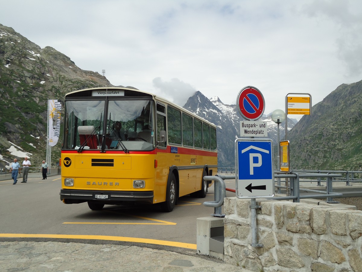 (127'531) - AVG Meiringen - Nr. 74/BE 607'481 - Saurer/R&J (ex P 24'357) am 4. Juli 2010 in Grimsel, Hospiz