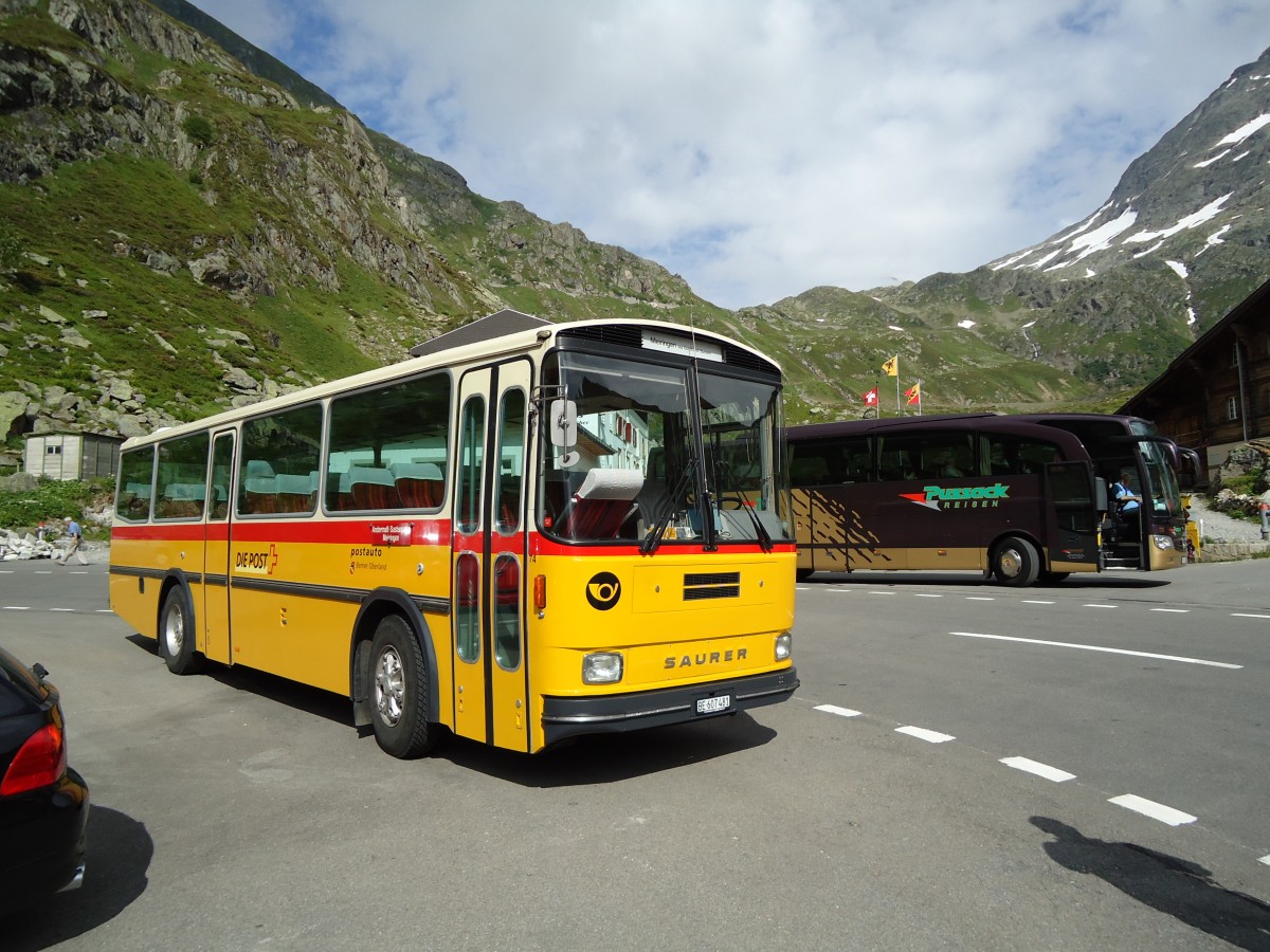 (127'622) - AVG Meiringen - Nr. 74/BE 607'481 - Saurer/R&J (ex P 24'357) am 4. Juli 2010 in Susten, Steingletscher