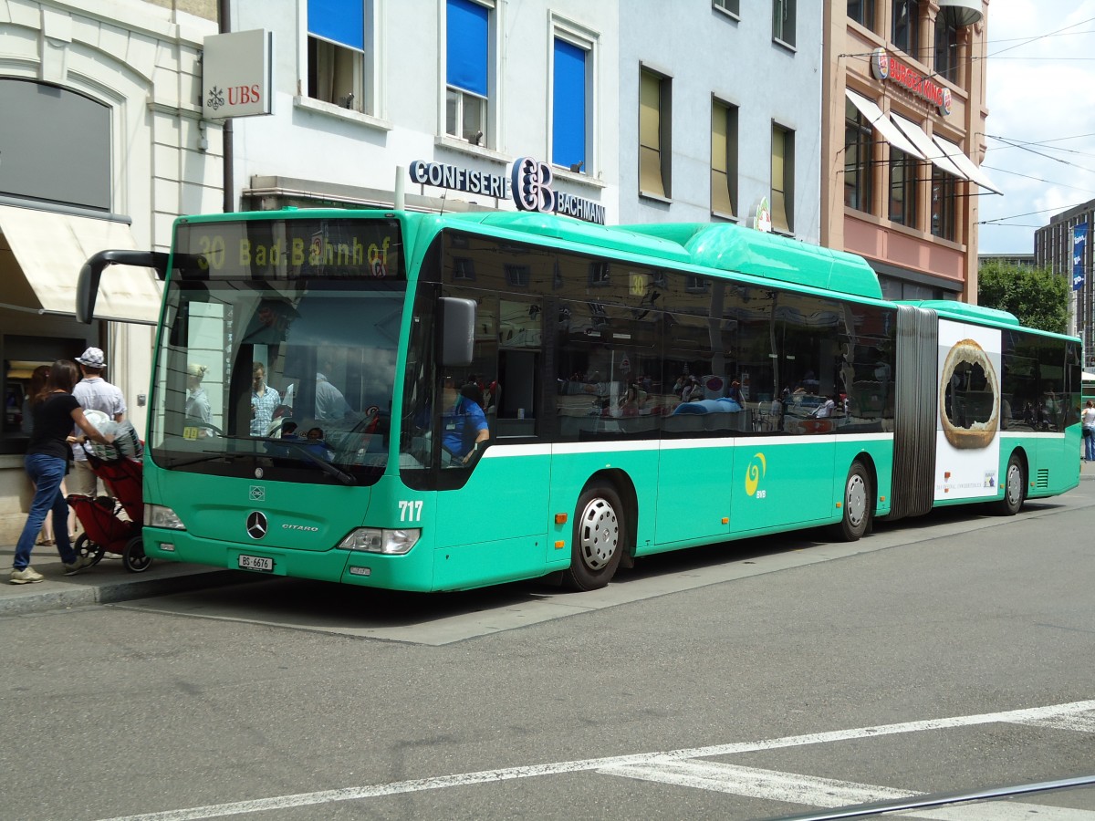 (127'646) - BVB Basel - Nr. 717/BS 6676 - Mercedes am 6. Juli 2010 beim Bahnhof Basel