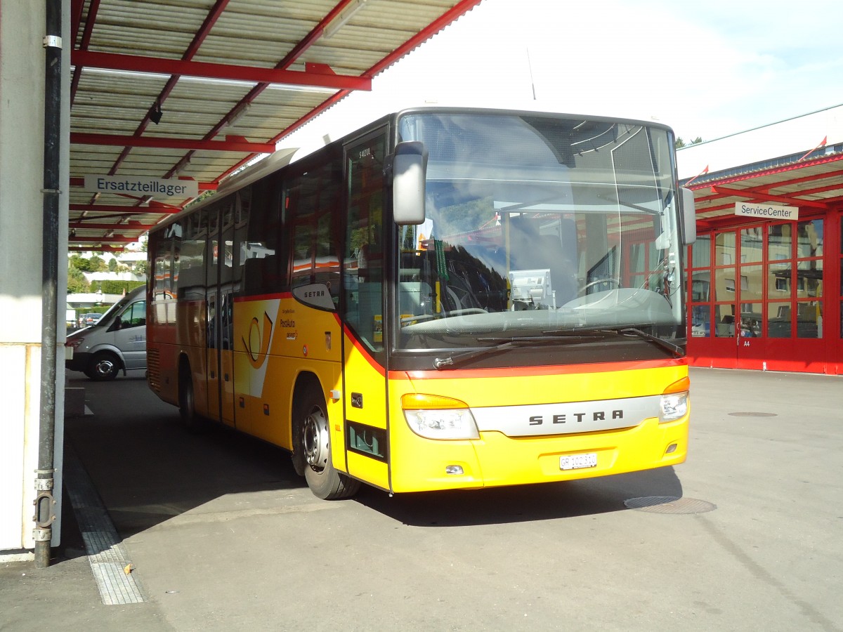 (129'644) - PostAuto Graubnden - GR 102'310 - Setra am 12. September 2010 in Kloten, EvoBus