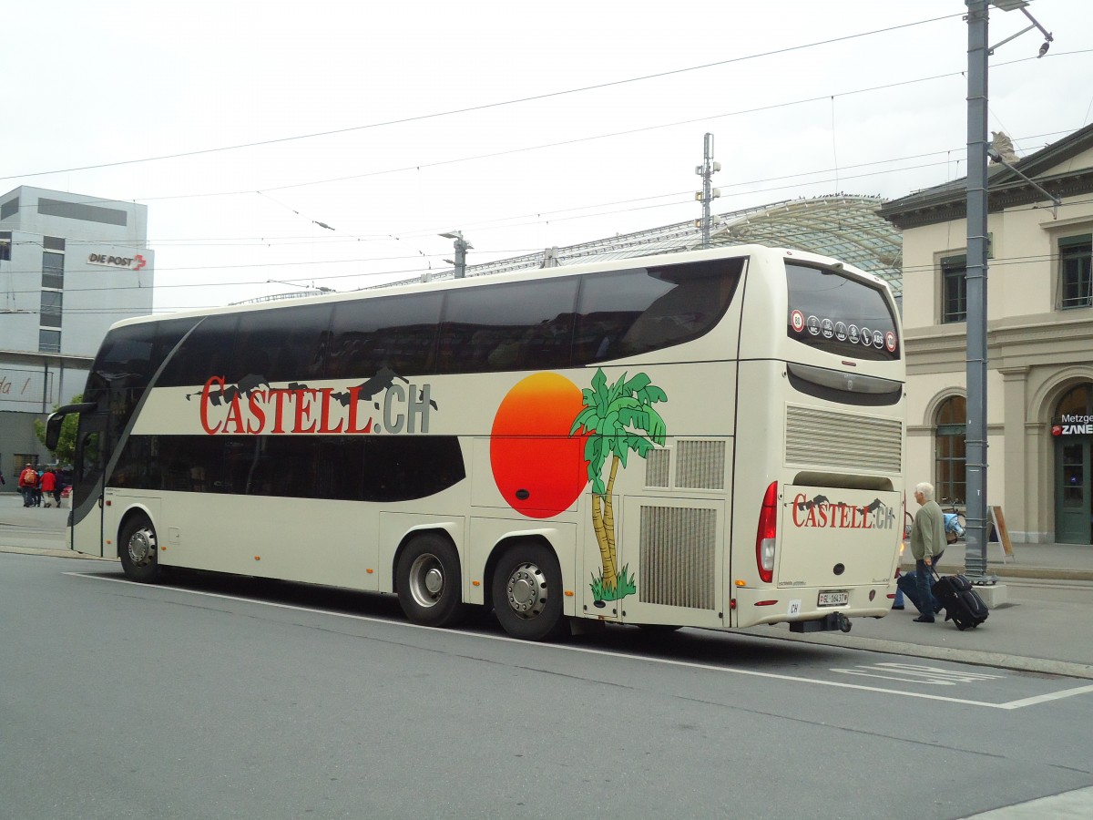 (129'778) - Castell, Nfels - GL 16'437 - Scania/Atomic am 18. September 2010 beim Bahnhof Chur