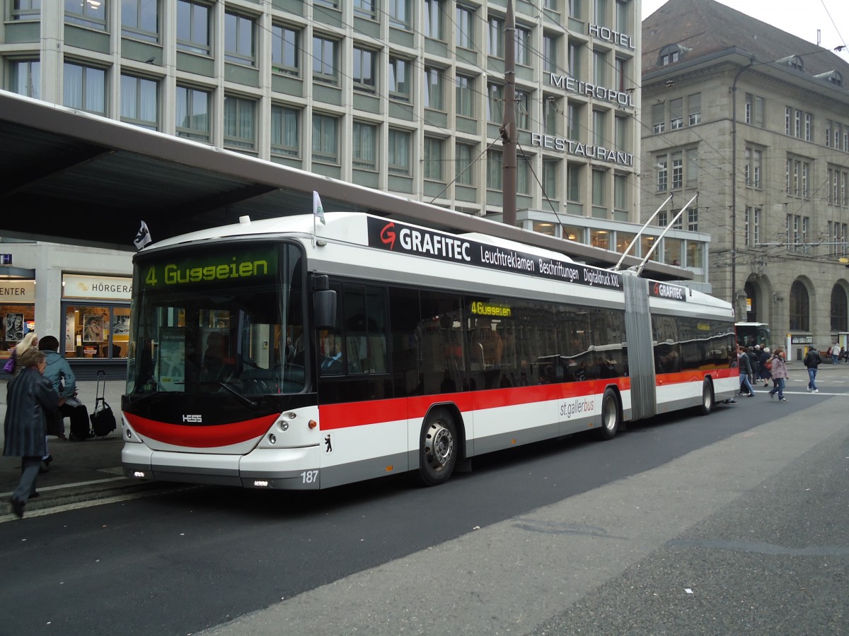 (130'436) - St. Gallerbus, St. Gallen - Nr. 187 - Hess/Hess Gelenktrolleybus am 13. Oktober 2010 beim Bahnhof St. Gallen