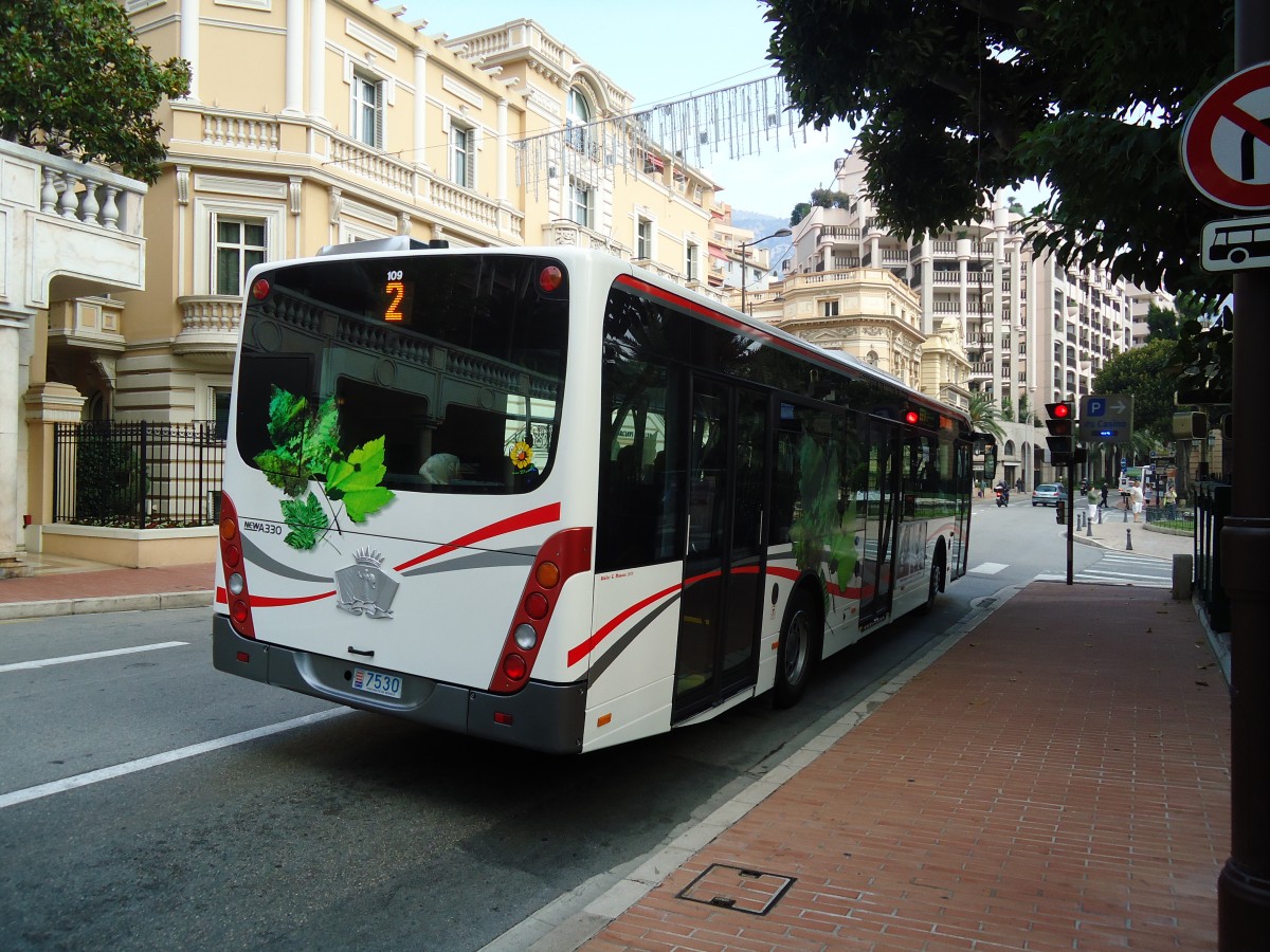 (130'656) - CAM Monaco - Nr. 109/7530 - Van Hool am 16. Oktober 2010 in Monaco, Casino