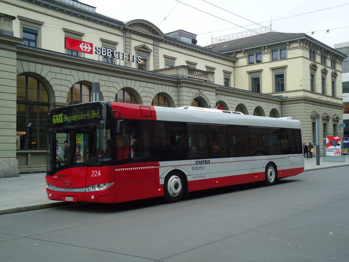 (131'034) - SW Winterthur - Nr. 224/ZH 745'224 - Solaris am 17. November 2010 beim Hauptbahnhof Winterthur