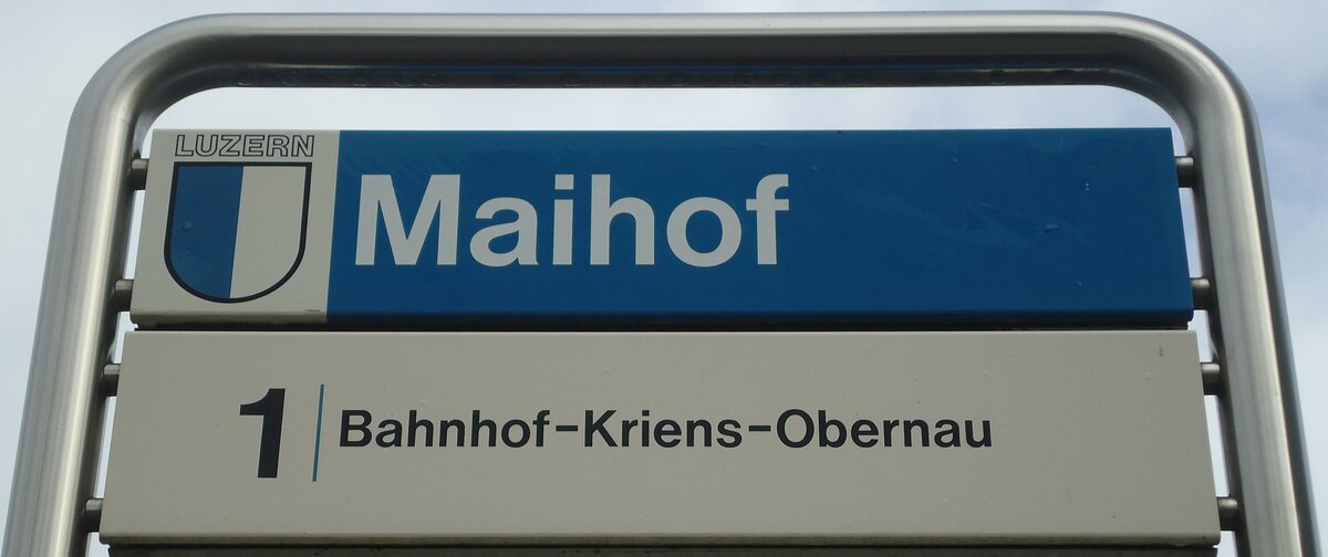 (131'469) - VBL-Haltestellenschild - Luzern, Maihof - am 8. Dezember 2010