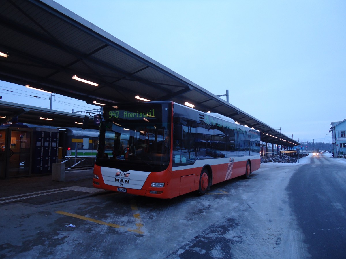 (131'705) - AOT Amriswil - Nr. 5/TG 62'895 - MAN am 27. Dezember 2010 beim Bahnhof Romanshorn