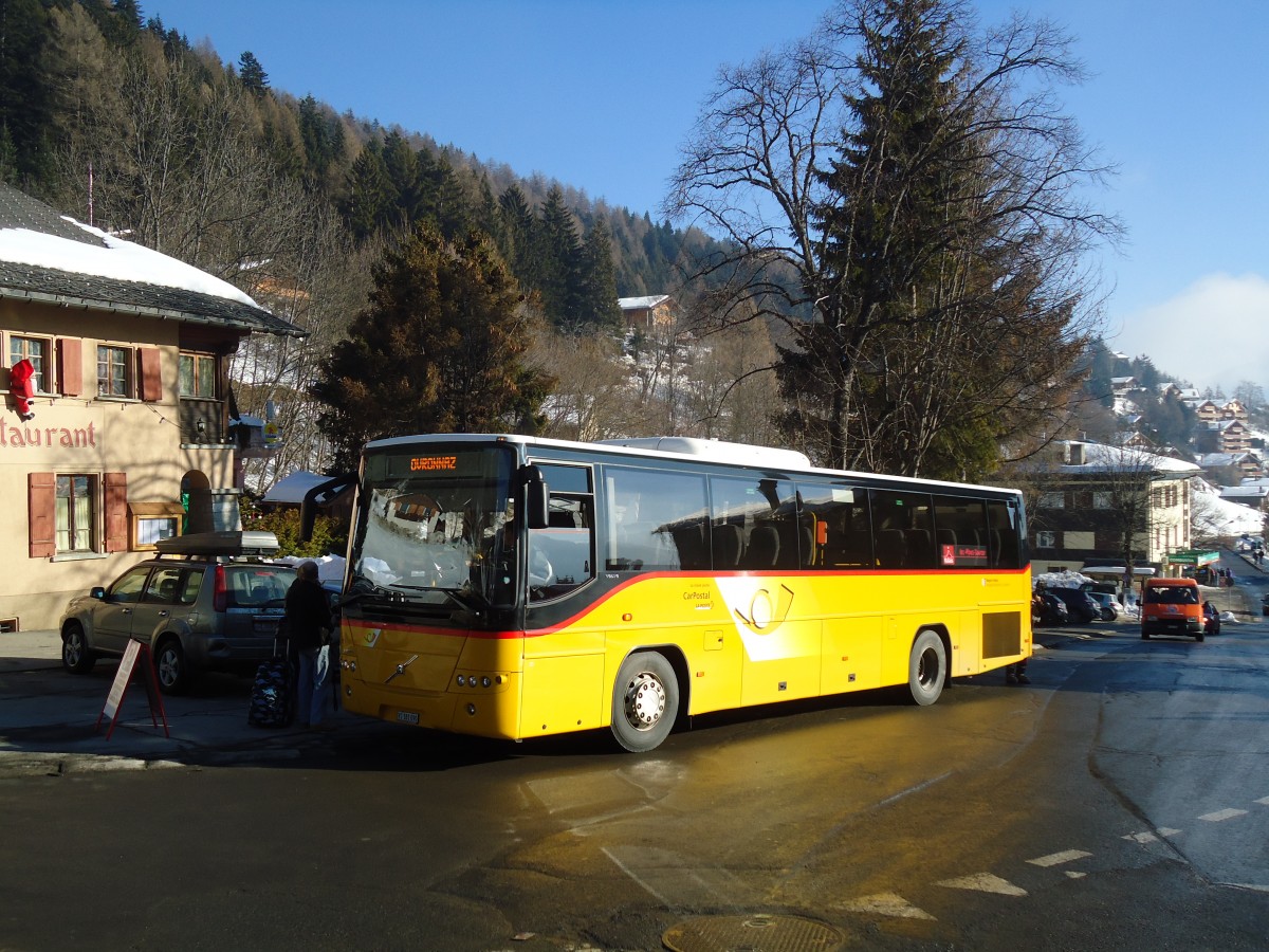 (131'944) - Buchard, Leytron - Nr. 111/VS 181'090 - Volvo am 2. Januar 2011 in Ovronnaz, Croise