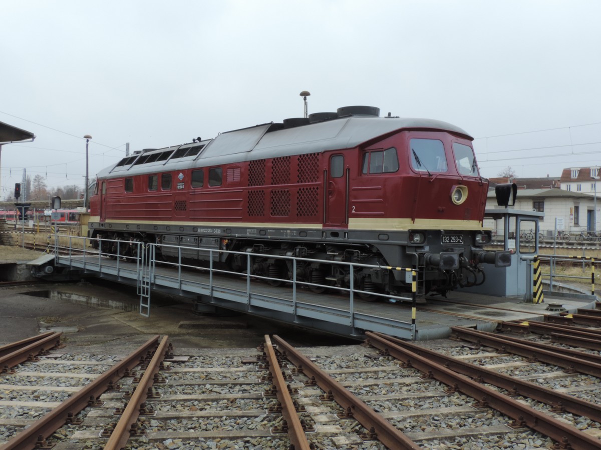 132 293-2 der Firma Erfurter Bahnservice GmbH abgestellt im BW Wismar.18.03.2016