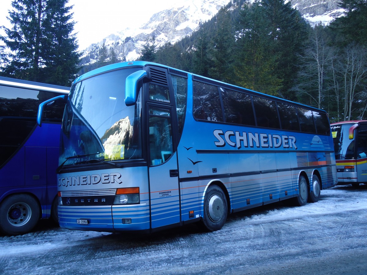 (132'077) - Schneider, Langendorf - SO 21'950 - Setra am 8. Januar 2011 in Adelboden, Unter dem Birg