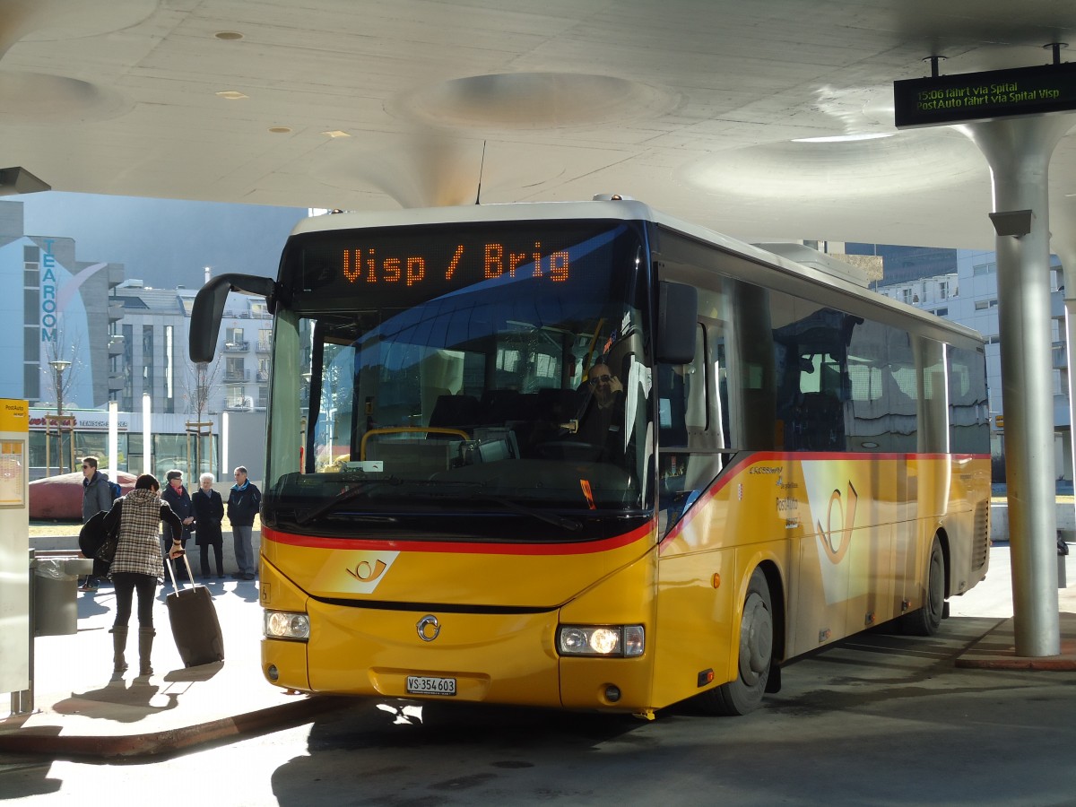 (132'368) - PostAuto Wallis - VS 354'603 - Irisbus am 16. Januar 2011 beim Bahnhof Visp