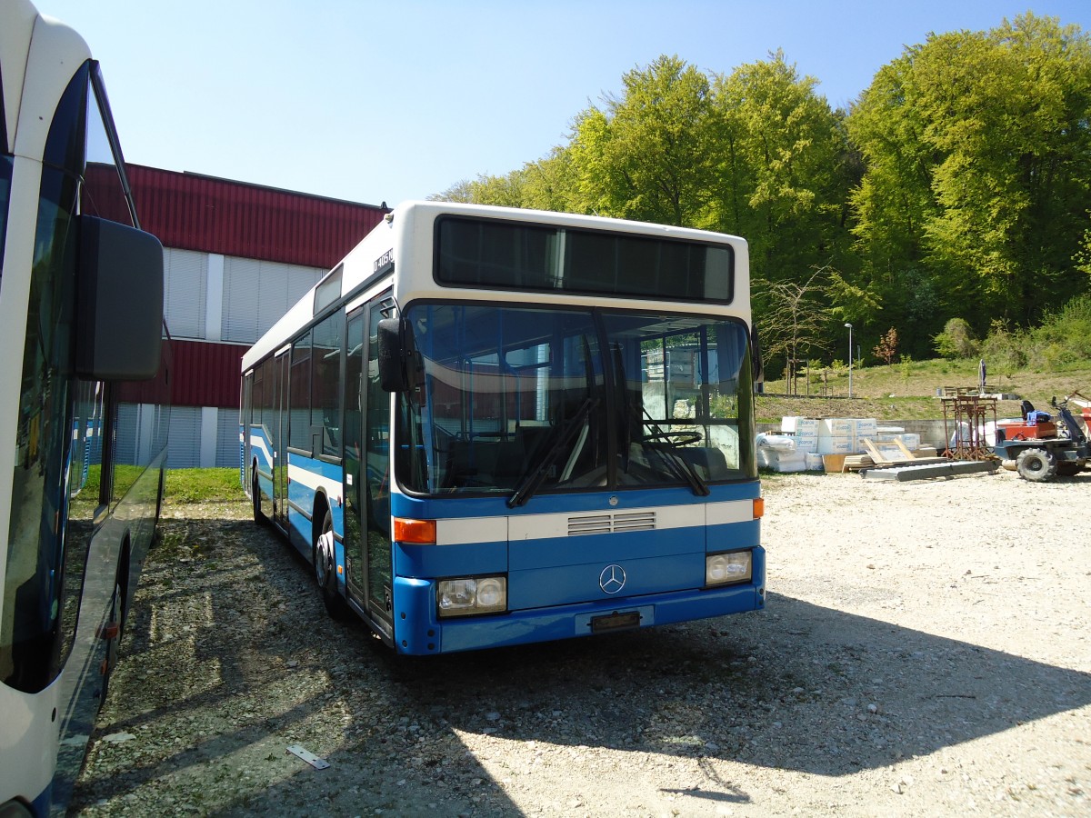 (133'331) - VBL Luzern - Nr. 715 - Mercedes (ex Nr. 559; ex Gowa, Luzern Nr. 59) am 17. April 2011 in Safnern, BTR