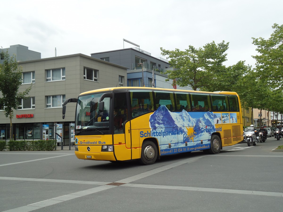 (134'166) - AVG Grindelwald - Nr. 10/BE 210'669 - Mercedes am 11. Juni 2011 beim Bahnhof Interlaken Ost