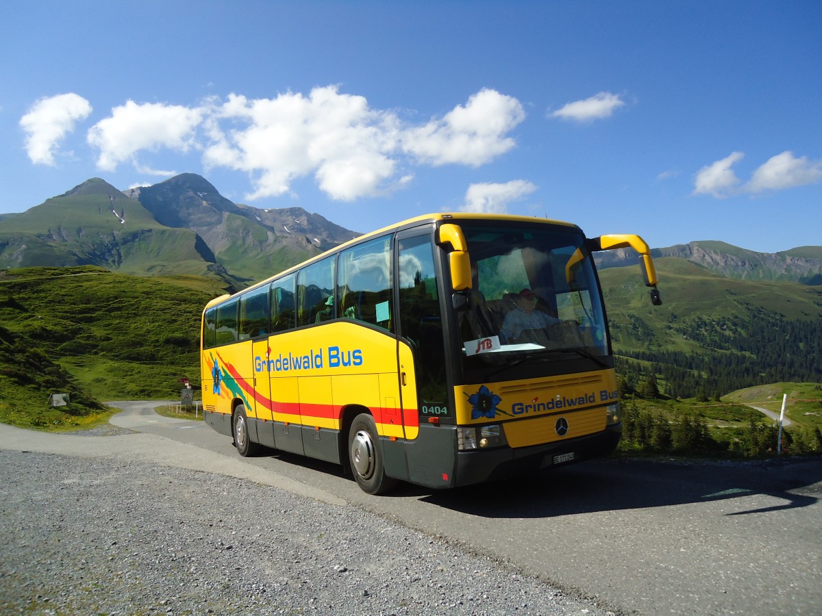 (134'799) - AVG Grindelwald - Nr. 30/BE 171'240 - Mercedes am 3. Juli 2011 auf der Grossen Scheidegg