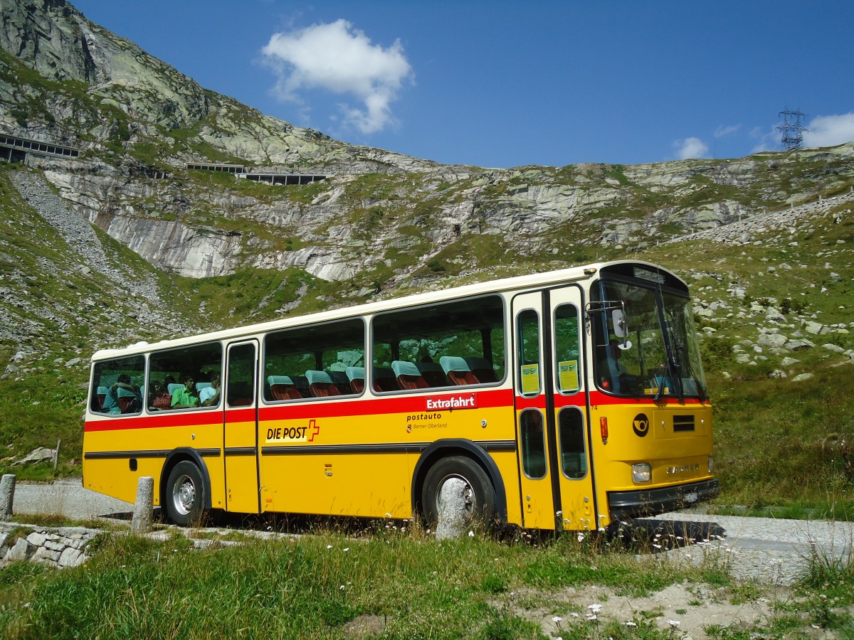 (135'708) - AVG Meiringen - Nr. 74/BE 607'481 - Saurer/R&J (ex P 24'357) am 21. August 2011 in Gotthard, Alte Tremolastrasse