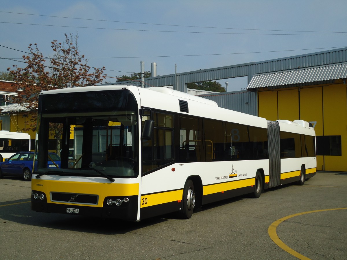 (136'058) - VBSH Schaffhausen - Nr. 30/SH 38'030 - Volvo am 25. September 2011 in Schaffhausen, Busdepot