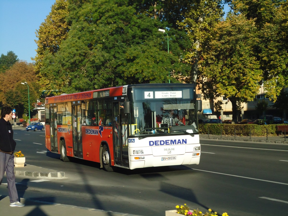 (136'308) - RAT Brasov - Nr. 736/BV 09 SXK - MAN am 4. Oktober 2011 in Brasov, Livada Postei