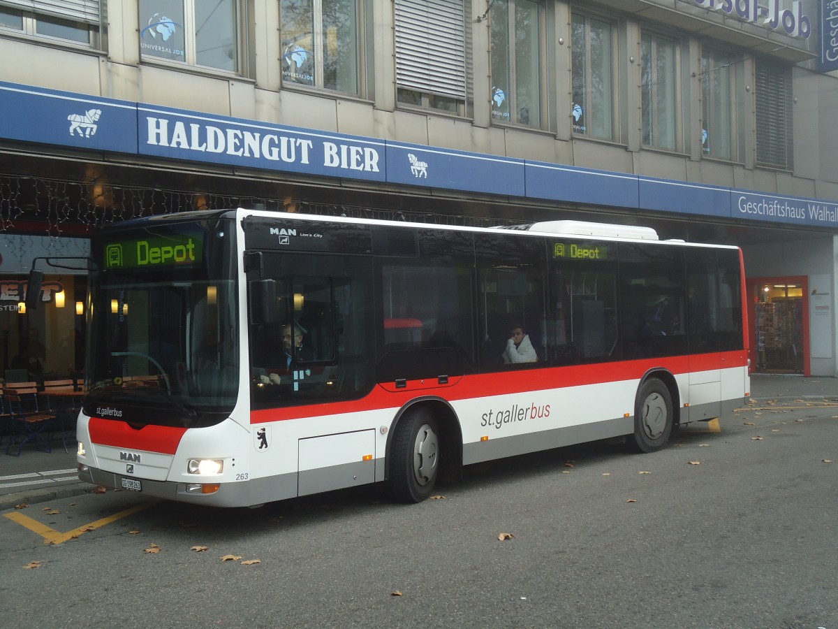 (136'892) - St. Gallerbus, St. Gallen - Nr. 263/SG 198'263 - MAN am 23. November 2011 beim Bahnhof St. Gallen