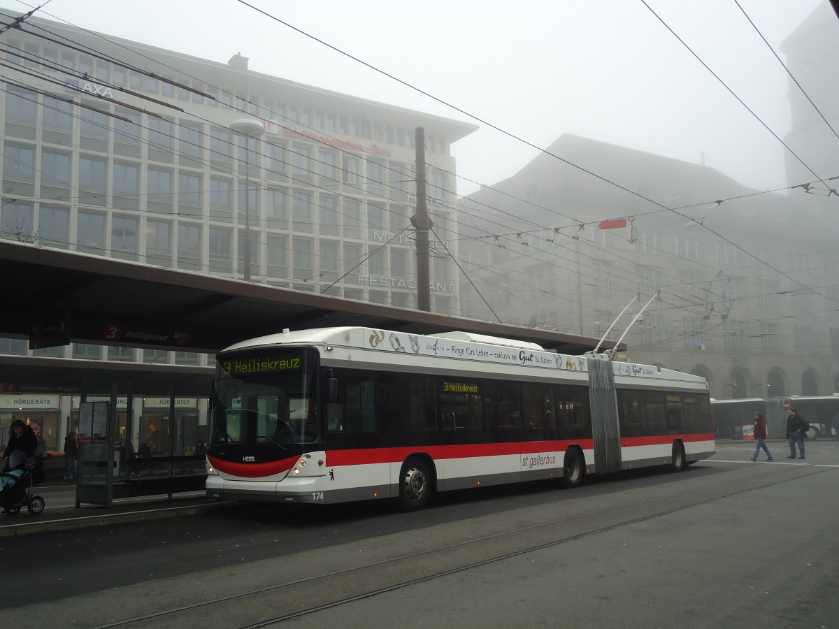 (136'895) - St. Gallerbus, St. Gallen - Nr. 174 - Hess/Hess Gelenktrolleybus am 23. November 2011 beim Bahnhof St. Gallen