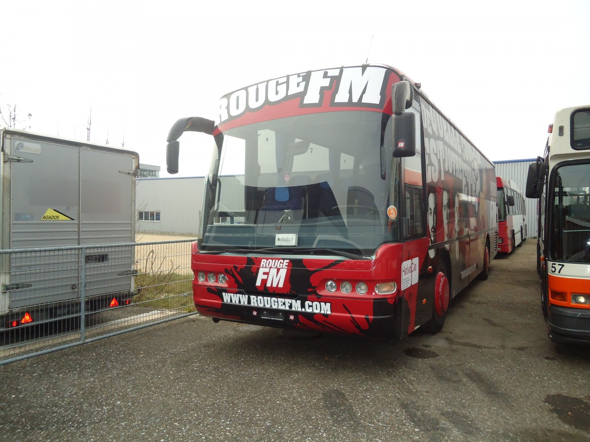 (137'021) - HelvCie, Satigny - Neoplan am 26. November 2011 in Biel, Rattinbus