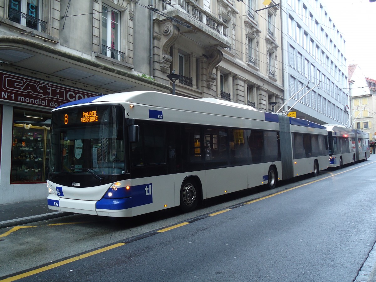 (137'254) - TL Lausanne - Nr. 832 - Hess/Hess Gelenktrolleybus am 18. Dezember 2011 in Lausanne, Bel-Air