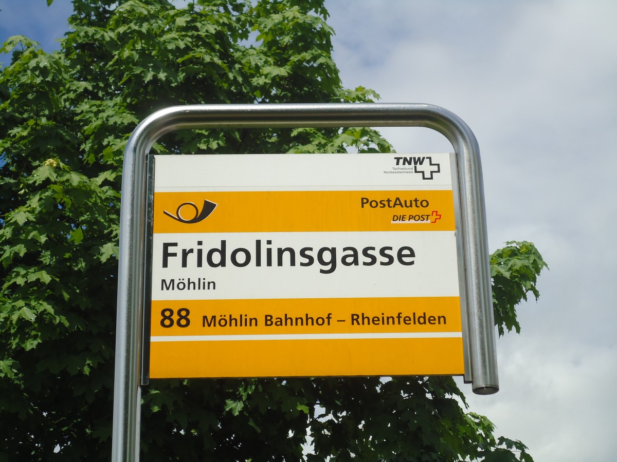 (138'688) - PostAuto-Haltestelle - Mhlin, Fidolinsgasse - am 6. Mai 2012