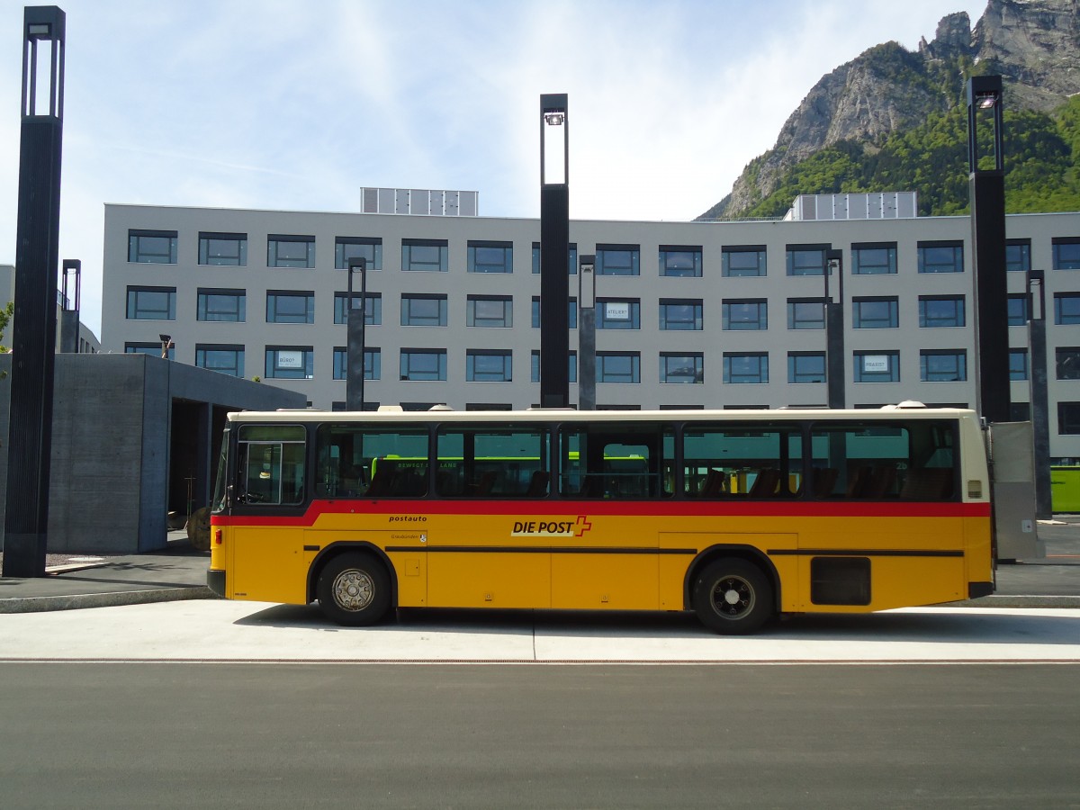 (138'948) - PostAuto Graubnden (Rtrobus) - NAW/Hess (ex P 24'428) am 17. Mai 2012 beim Bahnhof Sargans