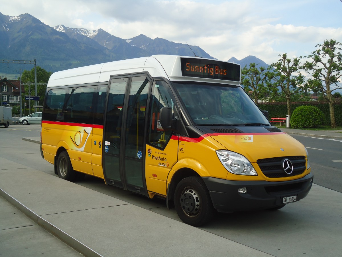 (139'029) - Dillier, Sarnen - Nr. 15/OW 10'004 - Mercedes am 27. Mai 2012 beim Bahnhof Sarnen